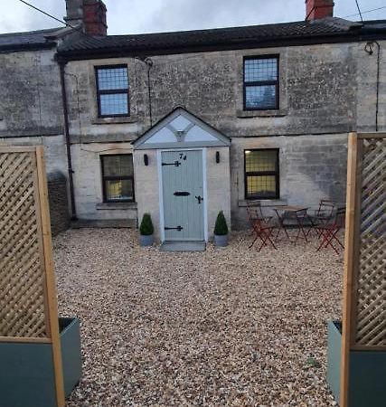 Quirky Cottage - Dogs Welcome Corsham Bagian luar foto