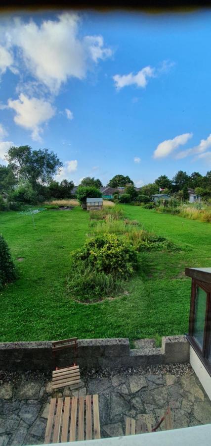 Quirky Cottage - Dogs Welcome Corsham Bagian luar foto